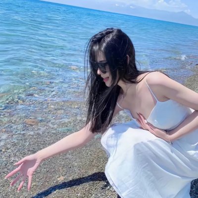 销魂湖里月